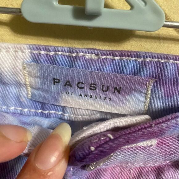 PACSUN tie die   High rise shorts with distressed bottoms, criss cross tie on si - Picture 6 of 7